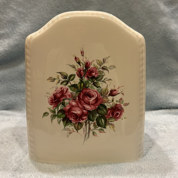 Vintage Athena Ceramic Tissue Square Box Holder in “Rose Rhapsody “ Pattern -USA - Picture 3 of 8